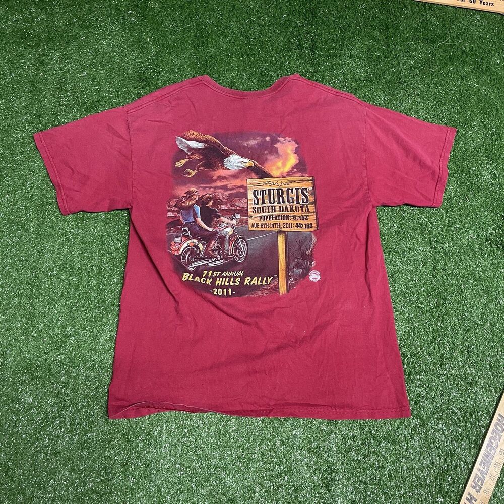 Sturgis Motorcycle Rally Red Graphic Tee Men’s XL Vintage Biker Shirt